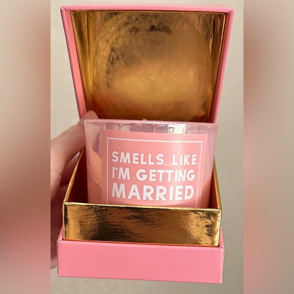 Mine - Smells like I’m getting married wedding cake 7oz soy wax candle NIB